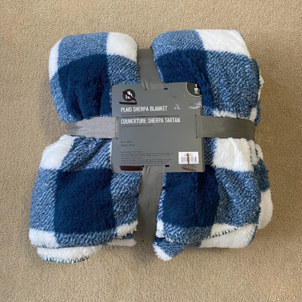 NWT Plaid Sherpa Blanket